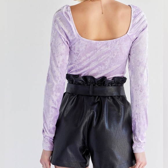 NWT Annie Velvet Long Sleeve Top - Picture 2 of 8